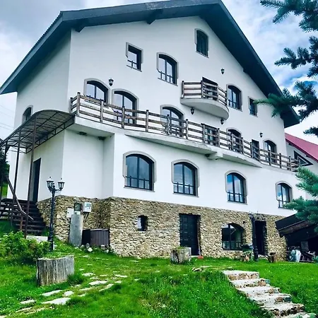 Pensiunea Casa Ancutei Guest house 4*